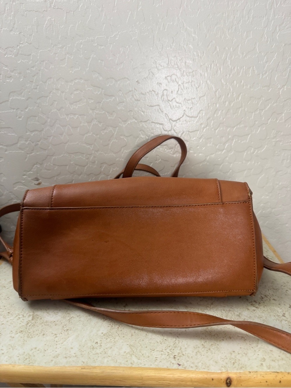 Fawn Design Cognac Leather Tote with Shoulder Strap - Picture 4 of 8